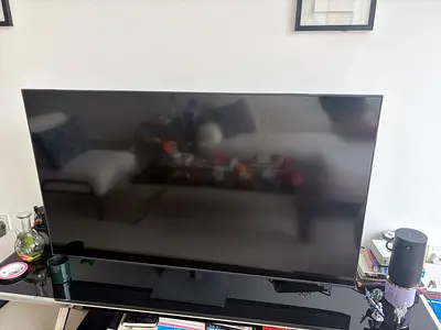 Samsung QA55Q70AAU 55-inch QLED TV - Model QA55Q70AAUXZN (used)