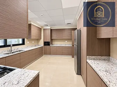 🏡 فيلا جديدة كلياً على زاوية في المدينة المستدامة، الشارقة | المرحلة الرابعة | حديقة خاصة | 2,800 قدم² | 140,000 درهم سنوياً
