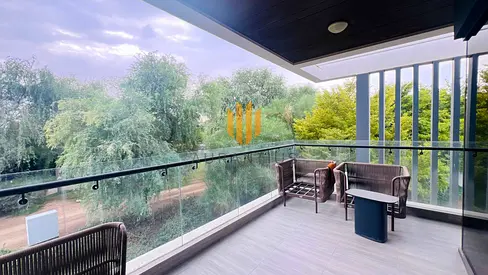 3+Maids | Park Facing | Furnished | Single Row