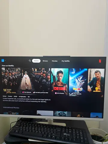 Samsung Smart Monitor M5, 27-inch, excellent condition