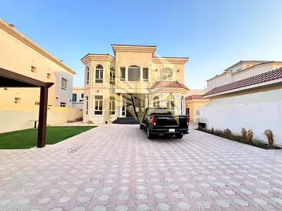7BR Villa with Garden & Servant Quarters|Al Warqa4