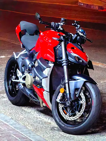 Ducati Streetfighter V4