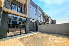 Pool & Greenbelt Backing | Vacant Now