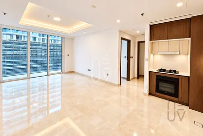 Spacious 1BR | Boulevard and Sea View | Bright