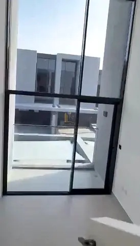 للبيع فيلا مميزة في مسار المشروع بسعر مميز :