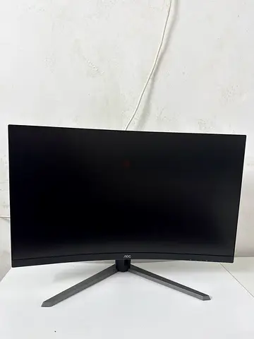 32-inch Curved PC Monitor with Stand - Good Working Condition