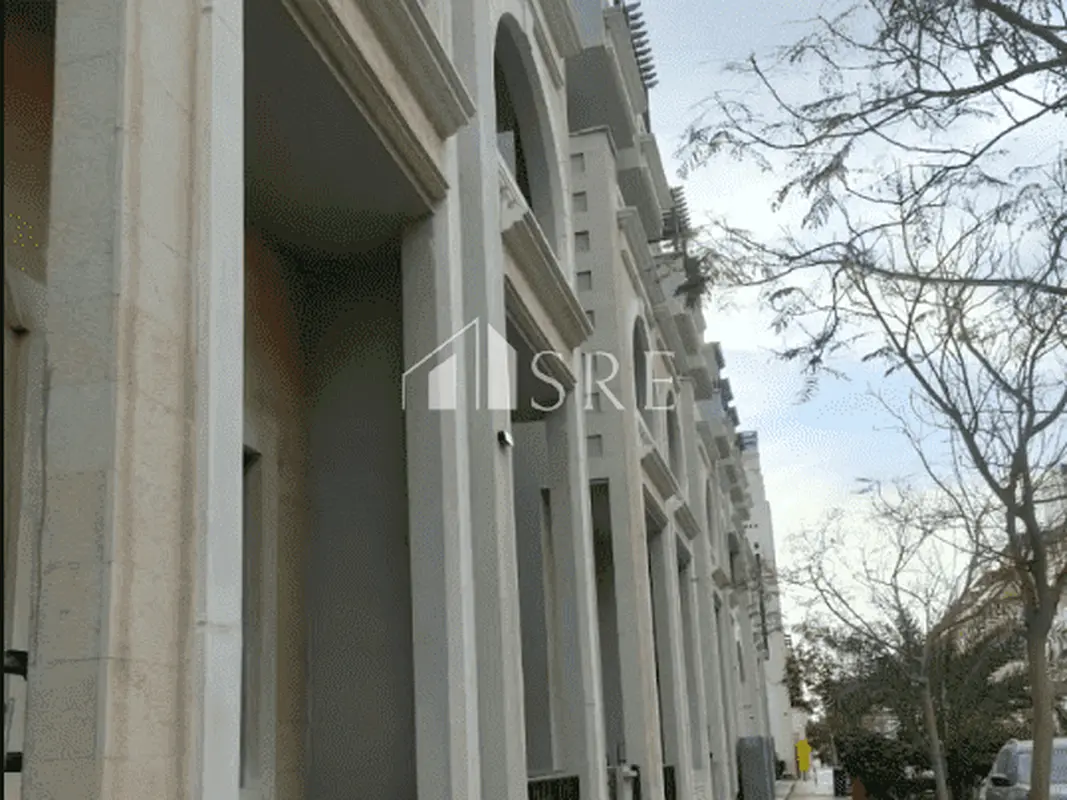 gallery-image