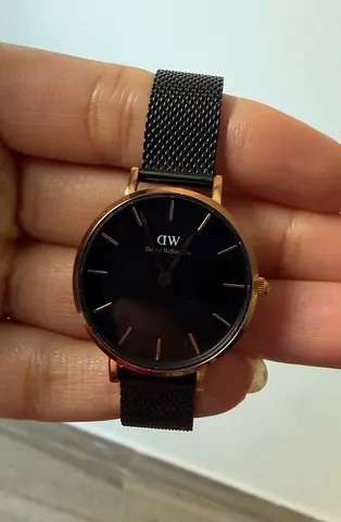 Daniel Wellington-style Black Mesh Women's Watch, Good Condition