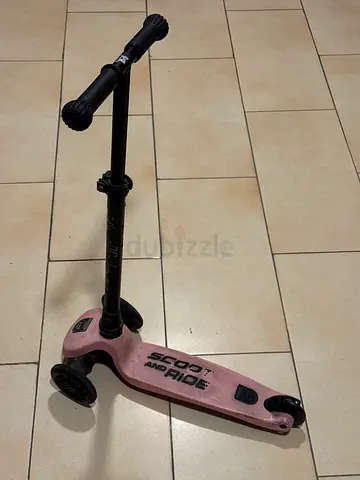 Kids 3-Wheel Scooter - Pink, Foldable Handle, Good Used Condition