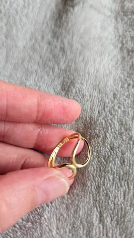 18k YellowGold Ring size 6.5