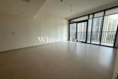 Mid-floor | Spacious | Community View