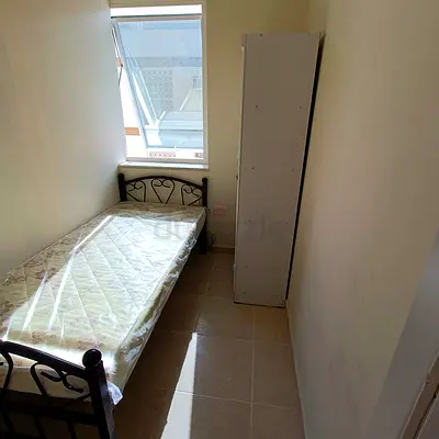 Premium Partition Available – Dubai Near Metro