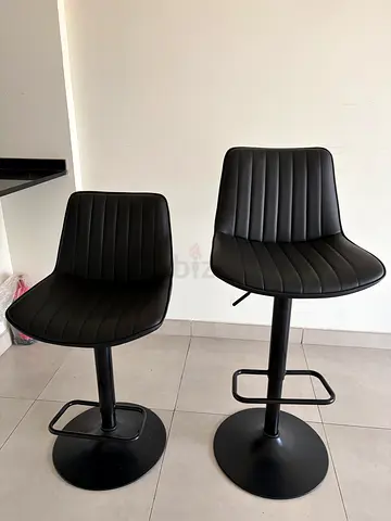 Set of 2 Black Adjustable Bar Stools with Footrest