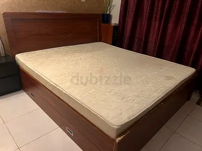 King Size Medical Mattress – 180 × 200 cm–AED 74