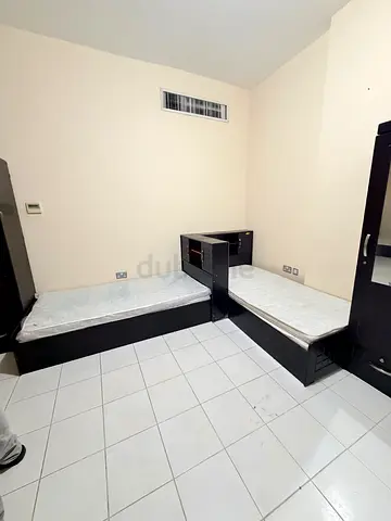 LADIES BEDSPACE AVAILABLE IN SHABIYA 10