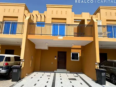 Investor Deal|3 bedroom with Basement Single row
