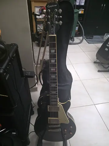 Epiphone Les Paul Standard Electric Guitar