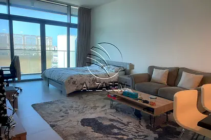 Fully furnished - Mid floor -2 payments