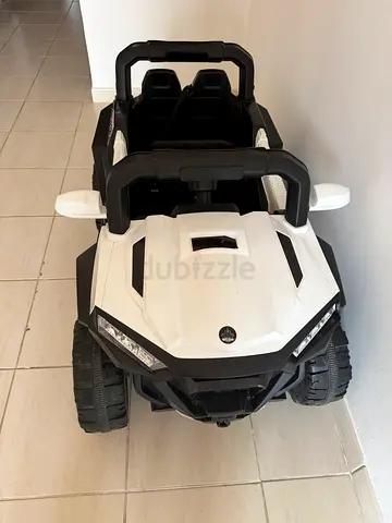 Kids Electric Ride-On Off-Road Buggy — White, Good Condition - battery getting low need to fix