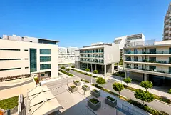 Ready to Move-in | Balcony | Community View