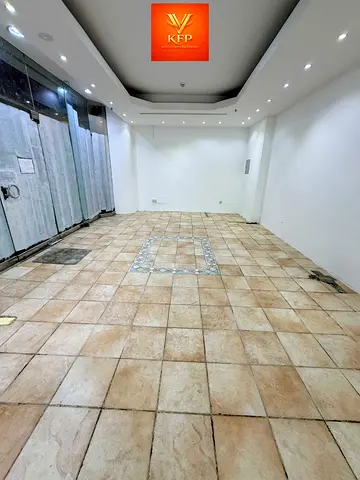 SHOP AVAILABLE PRIME LOCATION READY TO MOVE NEAR TO METRO DEWA WIFI FREE SAME DAY EJARI