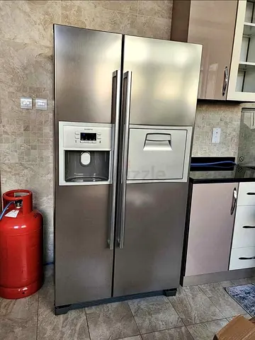 Siemens side by side Refrigerator with water dispenser and ice maker