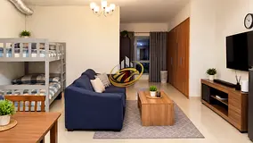 Furnished Studio | Vaccant on Transfer | Courtyard Pool Access