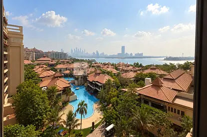 Luxury Upgraded Unit | Sea Views | Royal Amwaj