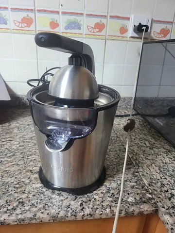 Orange juice machine