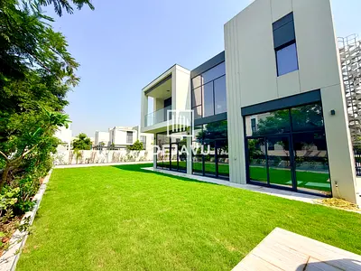 Spacious 5BR Villa | Private Garden | 8 Baths