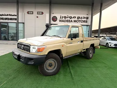 Toyota Land Cruiser 70 Series 2008 LC 79 Base GCC Specs