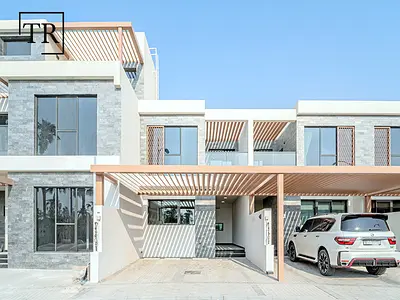Single Row | Premium Finishes | Golf Course Views