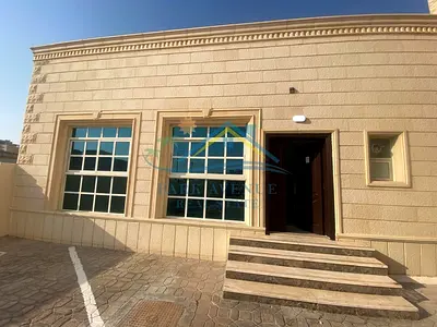 Private Entrance 1bhk Separate Kitchen parking Available Prime location