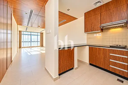 Mid Floor | Community View | Unfurnished
