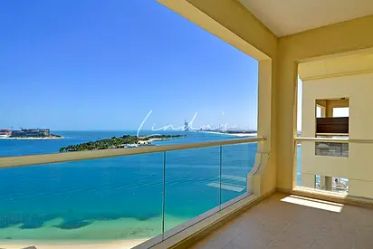 Luxury | Duplex | | Direct Beach Access| Sea View
