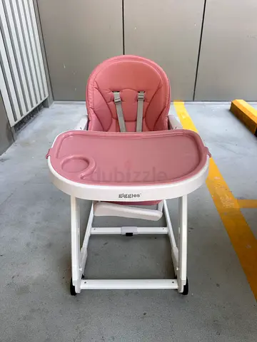 Pink foldable baby high chair with tray — good condition