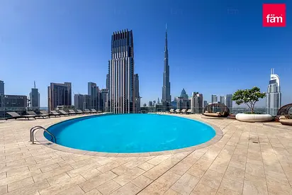 Burj Khalifa View I Cozy Modern Interior I + Maids