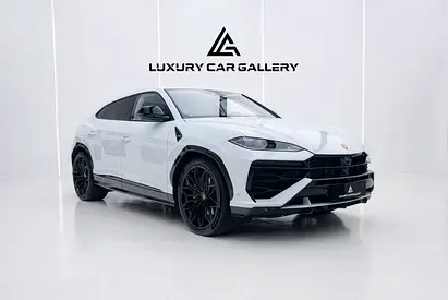 600 KM | PLUG-IN HYBRID | WHITE & IVORY