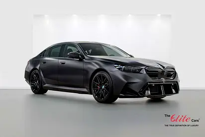 2025 BMW M5 / HYBRID / LOW MILEAGE / CARBON FIBER