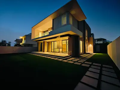 BRAND NEW | 5 BED+MAIDS | LANDSCAPED VILLA