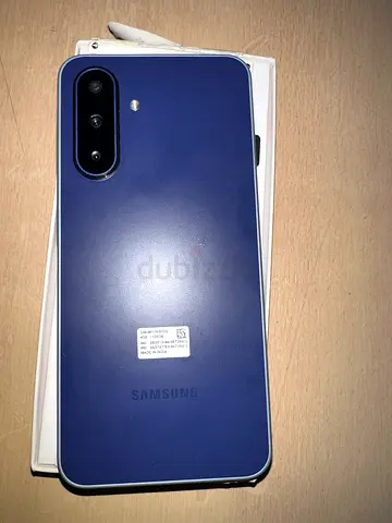 Samsung Galaxy smartphone - , like new condition, with box
