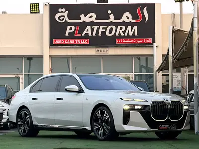 BMW 7-Series 740i 2023 | GCC Specs | under warranty