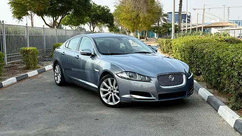2013 Jaguar XF Premium Luxury GCC Specs