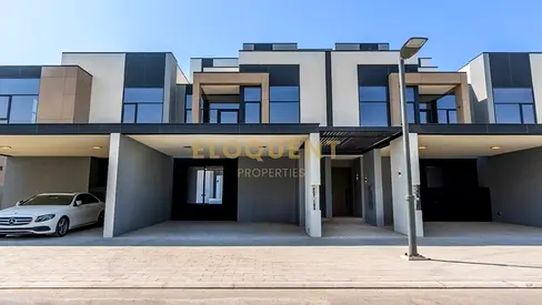 Open To Park | Large Plot | Spacious Layout
