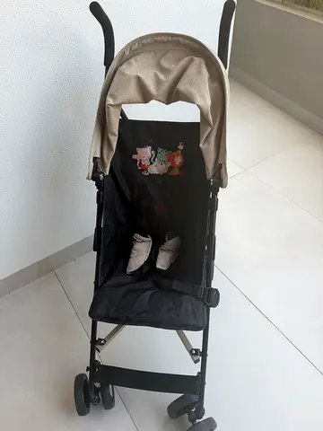 Lightweight umbrella stroller (folding) - good condition