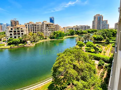 Canal View | Large Unfurnished Studio | Mid floor