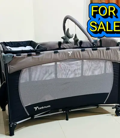 Baby play yard