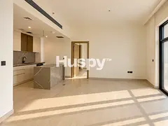 Vacant | Unfurnished | Mid Floor