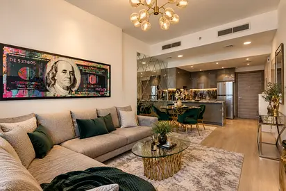 Upgraded & Fully Furnished | High Floor | Good ROI