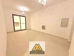 A brand-new, first-occupancy apartment featuring a spacious layout and excellent finishing. It inclu